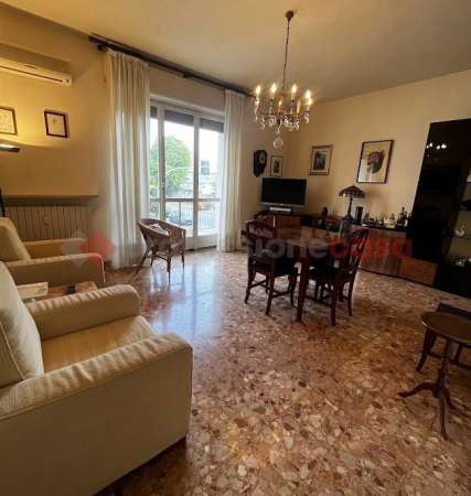 Foto Appartamento in affitto a Verona