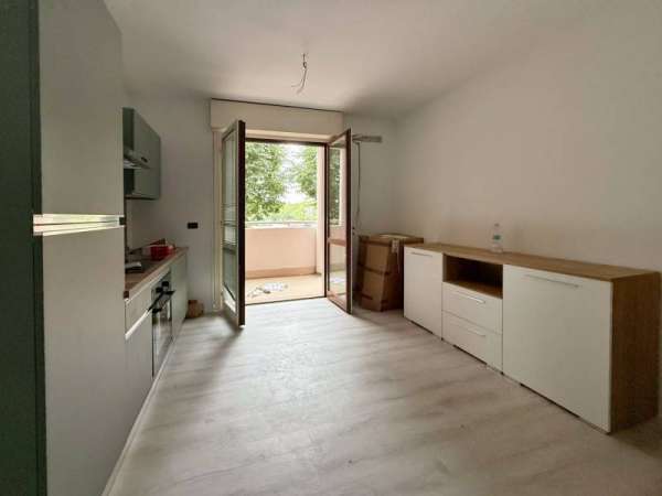 Foto Appartamento in Affitto a Verona