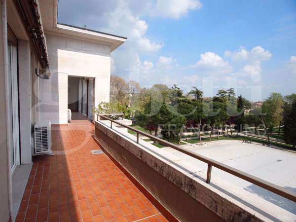 Foto Appartamento in affitto a Verona