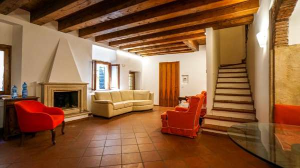 Foto Appartamento in affitto a Verona