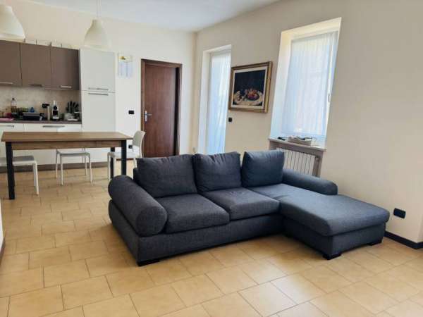 Foto Appartamento in Affitto a Verona Quinzano