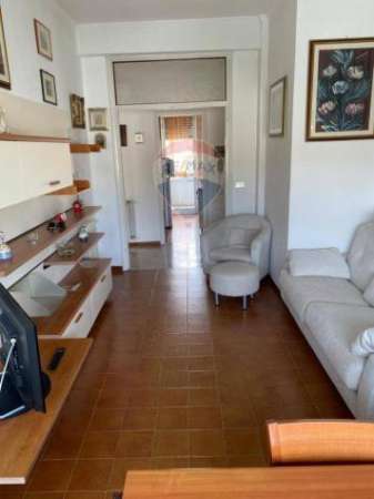 Foto Appartamento in affitto a Viareggio - 3 locali 65mq