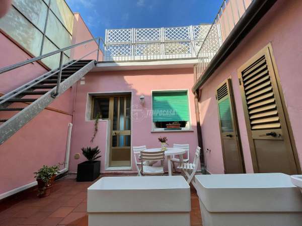 Foto Appartamento in affitto a Viareggio