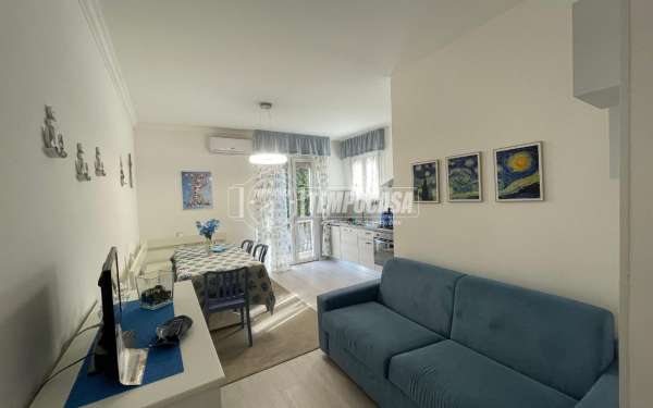 Foto Appartamento in affitto a Viareggio