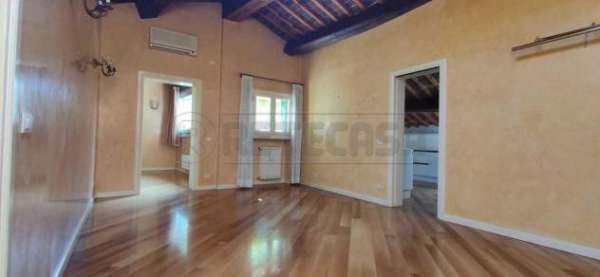 Foto Appartamento in affitto a Vicenza - 7 locali 200mq