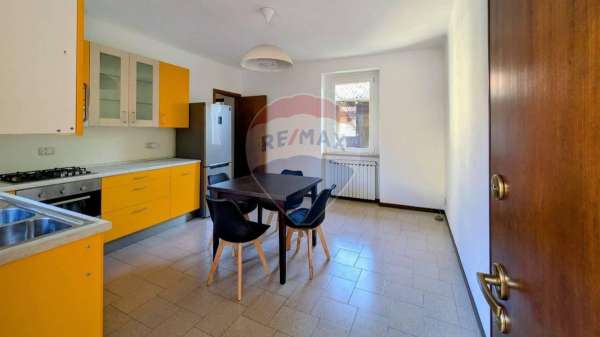 Foto Appartamento in affitto a Vimercate