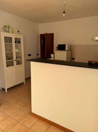 Foto Appartamento in affitto transitorio con 2 Camere da Letto