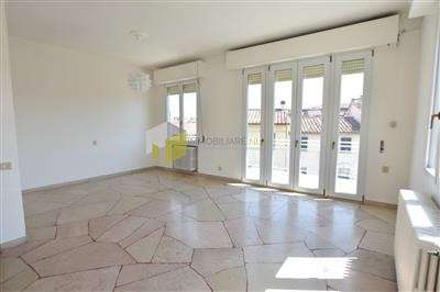 Foto Appartamento in buono stato di 184 mq.