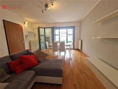 Foto Appartamento in buono stato di 81 mq.