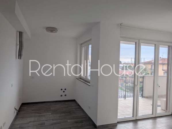 Foto Appartamento in ottime condizioni a Settimo Milanese-750 euro