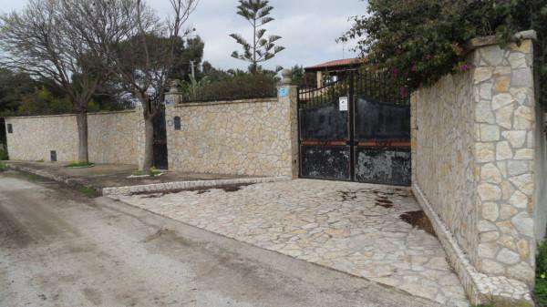 Foto Appartamento in villa in affitto a Menfi