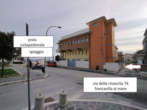 Foto appartamento in villino fronte mare