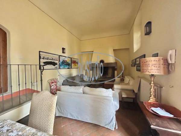 Foto APPARTAMENTO INDIPENDENTE di 5 vani e di 120 mq (REGGELLO) rif. AF-2386