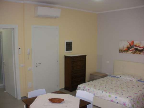 Foto Appartamento monolocale per studentessa