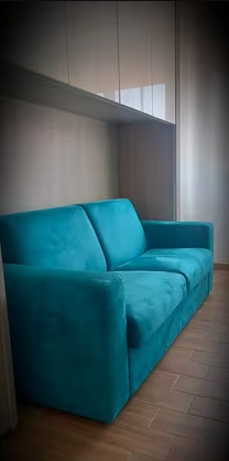 Foto Appartamento ristrutturato con balcone alle porte di Milano