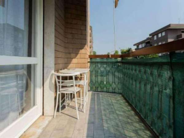 Foto Appartamento ristrutturato con posto auto