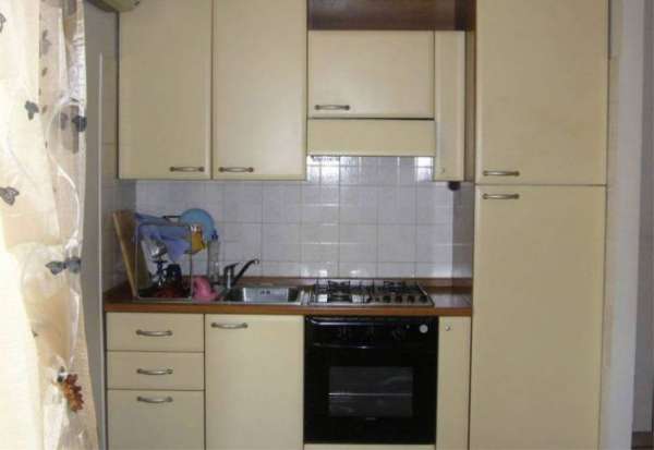 Foto Appartamento ristrutturato e arredato con garage