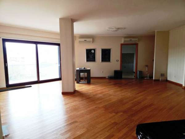 Foto Appartamento Roges