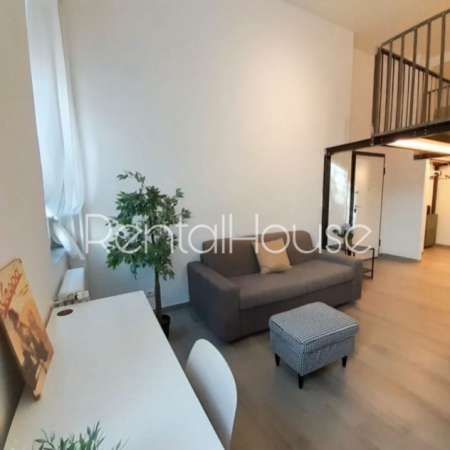 Foto APPARTAMENTO SU DUE LIVELLI MODERNO E RISTRUTTURATO-COMODO PER M1