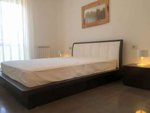 Foto Appartamento trilocale - per afffitto a Firenze
