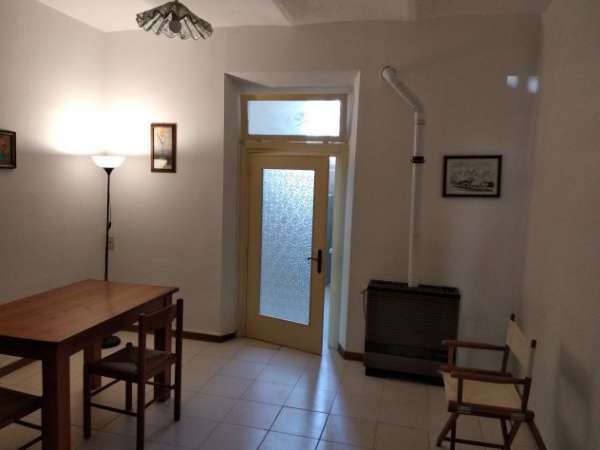 Foto Appartamento trilocale  in affitto a Pistoia