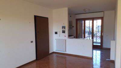 Foto APPARTAMENTO TRILOCALE AXA MALAFEDE OMICCIOLI