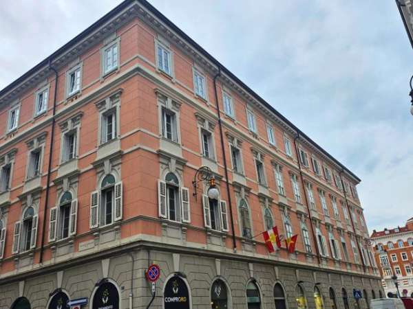 Foto Appartamento Uso Ufficio - Via Machiavelli