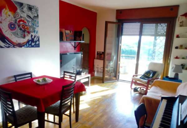 Foto ARDEA BILOCALE CON BALCONE