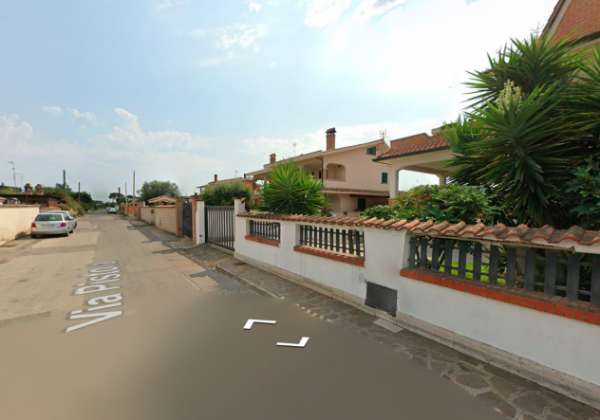 Foto ARDEA QUADRILOCALE CON TERRAZZO E POSTO AUTO