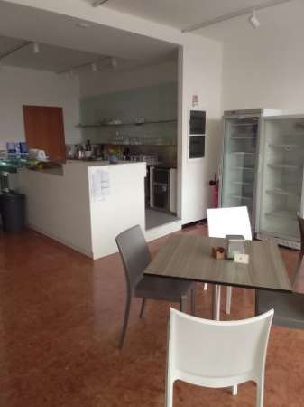 Foto Arredo Completo per  Bar