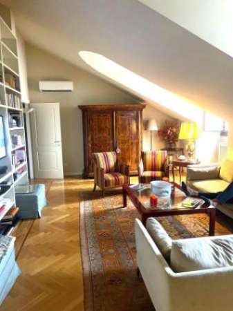 Foto Attico / Mansarda di 180 m con 5 locali in affitto a Milano