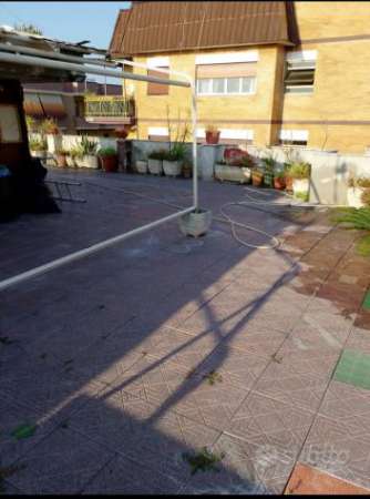 Foto Attico bilocale a Bagni di Tivoli Via Archigene