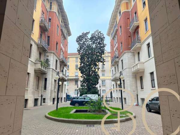 Foto Attico in affitto a Milano