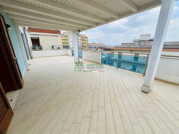 Foto Attico in affitto a Ragusa