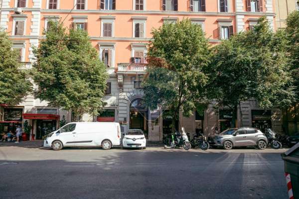 Foto Attico in affitto a Roma