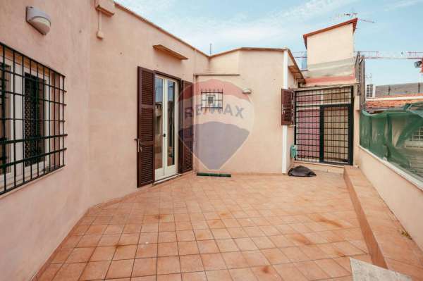 Foto Attico in affitto a Roma