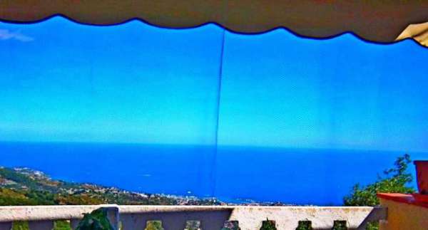 Foto Attico sulle colline di Sanremo