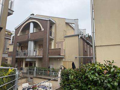 Foto Attico/Mansarda in Affitto, 2 Locali, 50 mq (Terni)