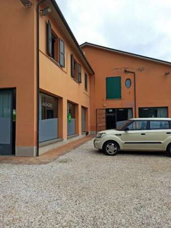 Foto ATTIVITA' COMMERCIALE DISPOSITIVI MEDICI DI BENESSERE E BELLEZZA