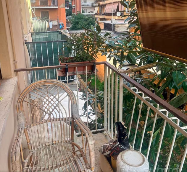 Foto BALDO DEGLI UBALDI BILOCALE CON BALCONE