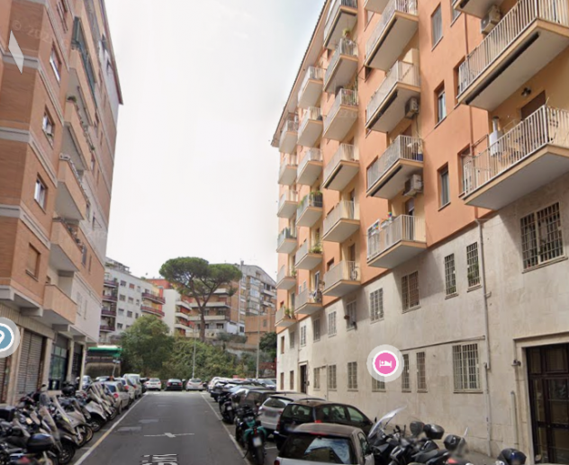 Foto BALDO DEGLI UBALDI TRILOCALE CON BALCONE