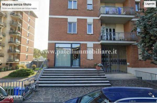 Foto Bergamo - Villaggio degli Sposi - Negozio/Ufficio mq.65 con cantina