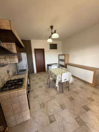 Foto Bilocale a Finocchio Vicolo di Forma Rotta