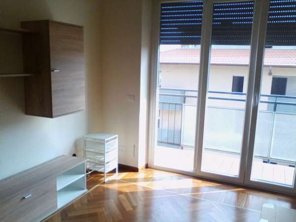 Foto Bilocale a Varese