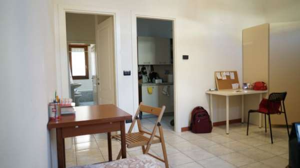 Foto bilocale adiacente a Centro Lame ,bologna