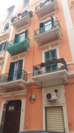 Foto BILOCALE AL 3^ PIANO ARREDATO FITTASI SOLO TRASFERTISTI BREVI PERIODI