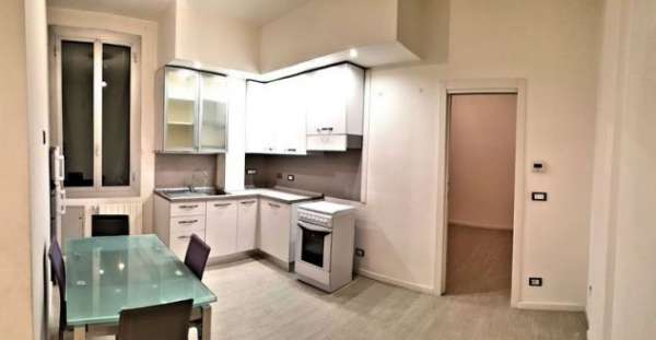 Foto Bilocale al piano terra, a Genova