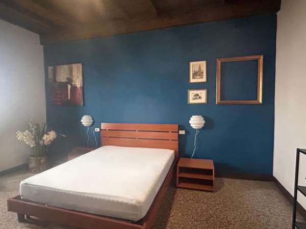 Foto bilocale arredato