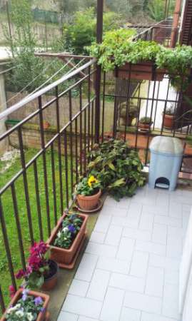 Foto BILOCALE ARREDATO CON BALCONE