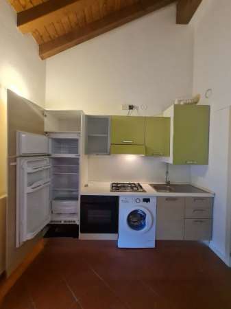 Foto BILOCALE ARREDATO CON BOX AUTO